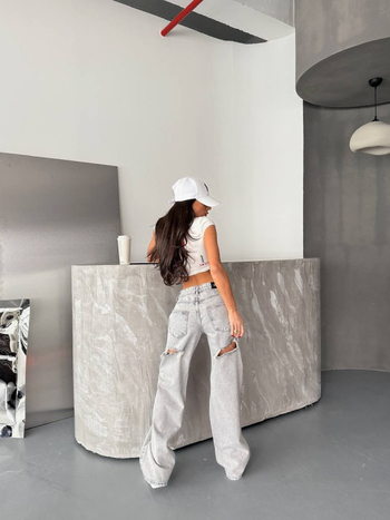 Traperice, visokog struka, široke nogavice, pocepan dizajn, mikroelastičan denim s 95% pamuka