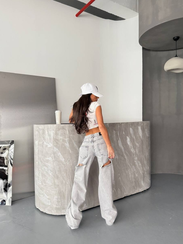 Traperice, visokog struka, široke nogavice, pocepan dizajn, mikroelastičan denim s 95% pamuka
