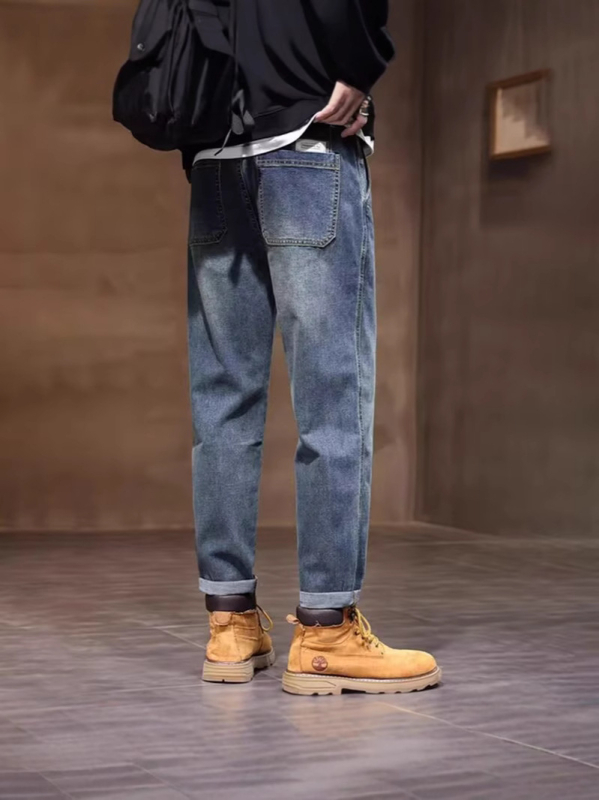 Muške traperice skraćene dužine ravnog kroja, pamuk-denim, srednji pojas, pranje vodom