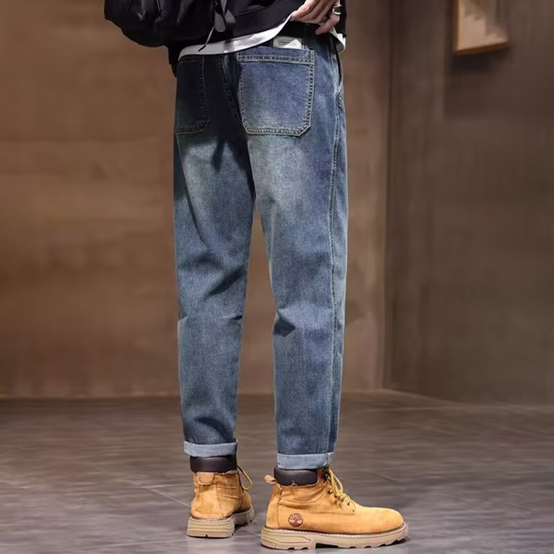 Muške traperice skraćene dužine ravnog kroja, pamuk-denim, srednji pojas, pranje vodom