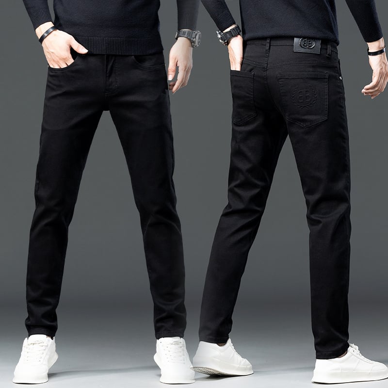 Muške traperice ravnog kroja, srednje visine struka, ziper, mikroelastičan denim (80% pamuk, 18% poliester, 2% elastan)