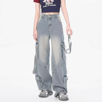 Traperice - ravni kroj, srednji porast, pamuk denim 75%, ručno crtani detalji, zatvarač, za proljeće i jesen