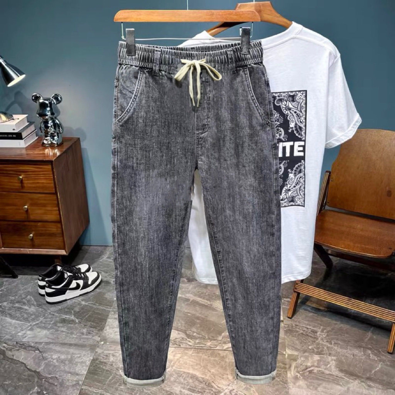 Muške traperice s elastičnim pojasom, ravni kroj (pamuk-denim, srednja visina struka, prednji zatvarač)