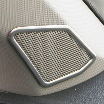 VW T-Roc első A-oszlop hangszórófedél matricája – rozsdamentes acél, OEM, testreszabás nélkül