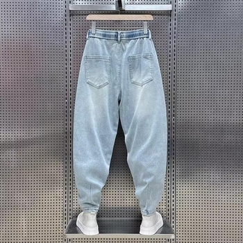 Férfi farmer nadrág, lazább szabás, középső derekú, Cowboy poliészter anyag (Tavasz 2025)