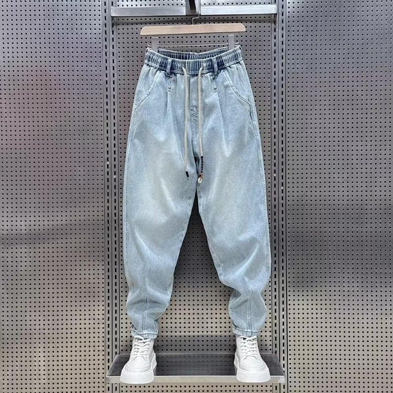 Férfi farmer nadrág, lazább szabás, középső derekú, Cowboy poliészter anyag (Tavasz 2025)