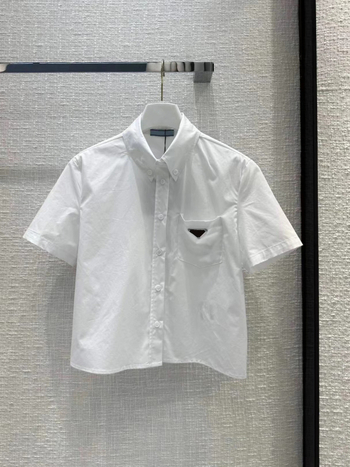 Női pamut pólóing rövid ujjú, normál szabású, preppy stílus.