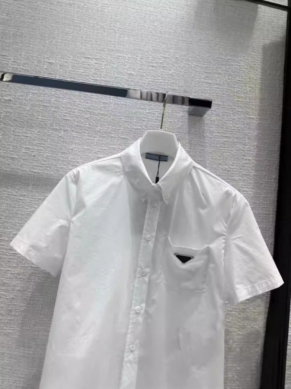 Női pamut pólóing rövid ujjú, normál szabású, preppy stílus.