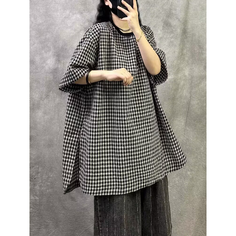 Košulja od pamuka i lana, slobodan kroj, okrugli izrez vrata, kratke rukave, književno retro stil