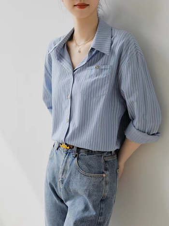 Γυναικείο ριγέ πουκάμισο με πόλο γιακά, κοντά μανίκια, ύφασμα μίξη βαμβάκι-πολυεστέρα (30-50% βαμβάκι), στυλ Hong Kong retro