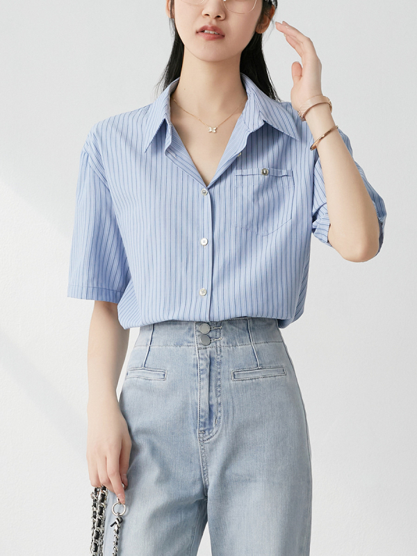 Γυναικείο ριγέ πουκάμισο με πόλο γιακά, κοντά μανίκια, ύφασμα μίξη βαμβάκι-πολυεστέρα (30-50% βαμβάκι), στυλ Hong Kong retro