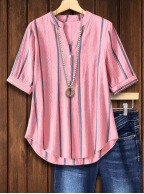 Csíkos V-nyakú rövid ujjú ing, poliészter 90–95%, lazán viselt nyári viselet