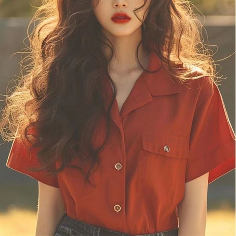 Γυναικείο πουκάμισο με κλασικό γιακά, κοντά μανίκια, αστικό στυλ καθημερινότητας, κουμπιά σε μία σειρά, Καλοκαίρι 2024