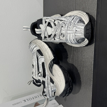 Ženske casual tenisice u stilu Dad Shoes: debela potplata, mrežasti gornji dio, gumena potplata, prednje vezanje, visina pete 3–5 cm
