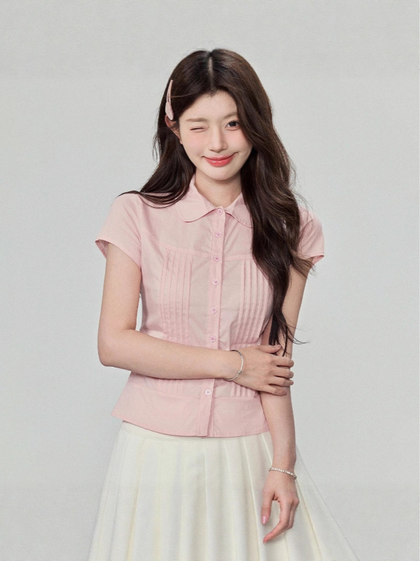 Πουκάμισο από πολυεστέρα με κοντά μανίκια, γιακά τύπου κούκλας, σχέδιο που σφίγγει τη μέση, κοντή γραμμή