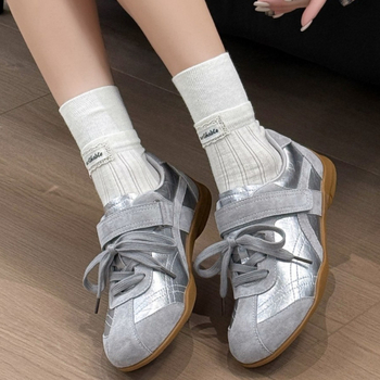 Casual tenisice za žene: gornji dio od prave kože, zaobljena prst, debela potplata 3-5 cm, vezanje šnurkama, potplata od prirodnog kaučuka