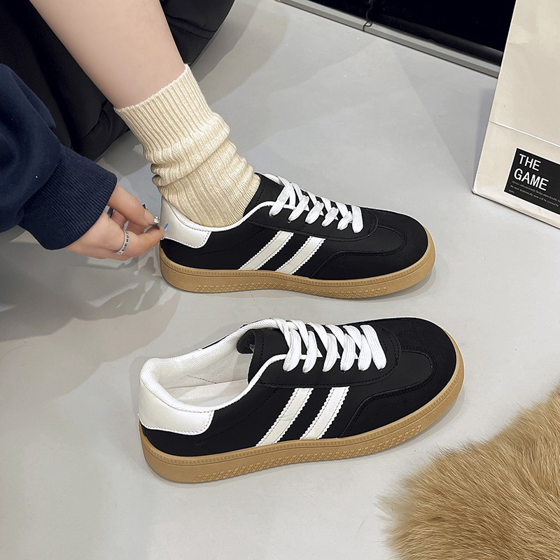 Unisex tenisice s niskim gornjim dijelom, vezanje, gumena potplata, Super Fiber gornji dio, mreža u unutrašnjosti, za sve sezone