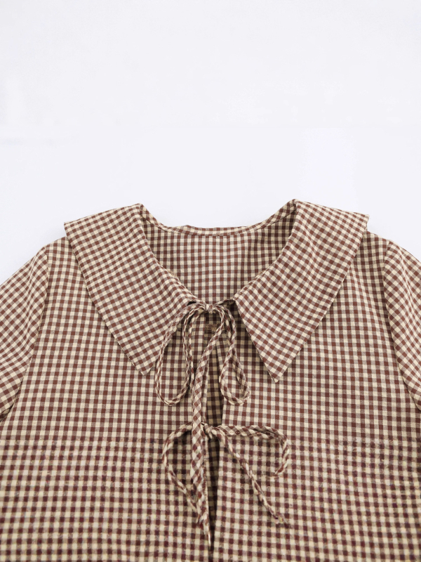 Ženska košulja s kariranim uzorkom, poliestersko-elastanska smjesa, uski kroj, kratki rukavi, kopčanje na vezice