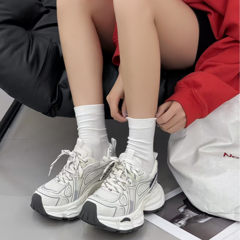 Red Bird ženske tenisice u stilu Dad Shoes s gornjim dijelom od prave kože, sintetičke kože i tkanine; peta 6–8 cm; vezanje šnuralima; potplat od gume s protukliznom površinom