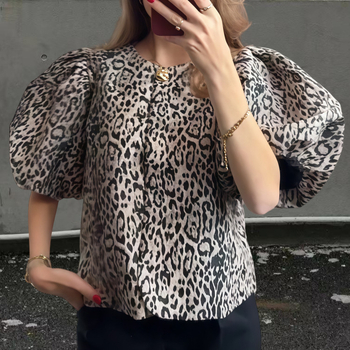 Női poliészter ing állatmintával, kardigán-stílusú laza megjelenés, rövid puffos ujj, kerek nyak, hossz 50–65 cm, nyár 2025