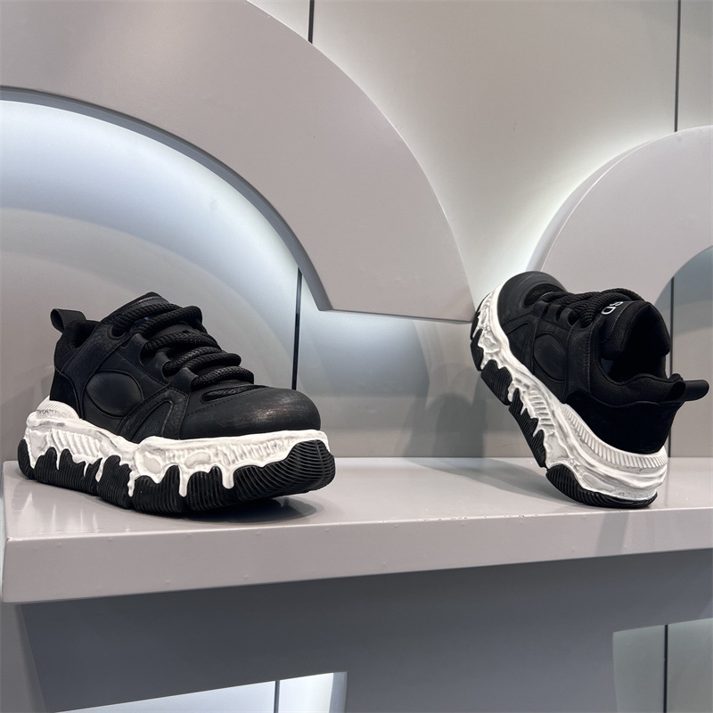 Muške tenisice u stilu dad shoes - Gornji materijal: super vlakno; Oblik prstiju: oštro; Zatvaranje: vezanje; Unutrašnjost: koža