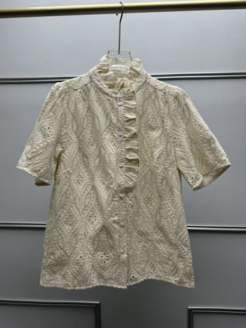 Ženska pamuk bluza s cvjetnim uzorkom, prozračna otvorena izvezenost, rukav 3/4, V-izrez