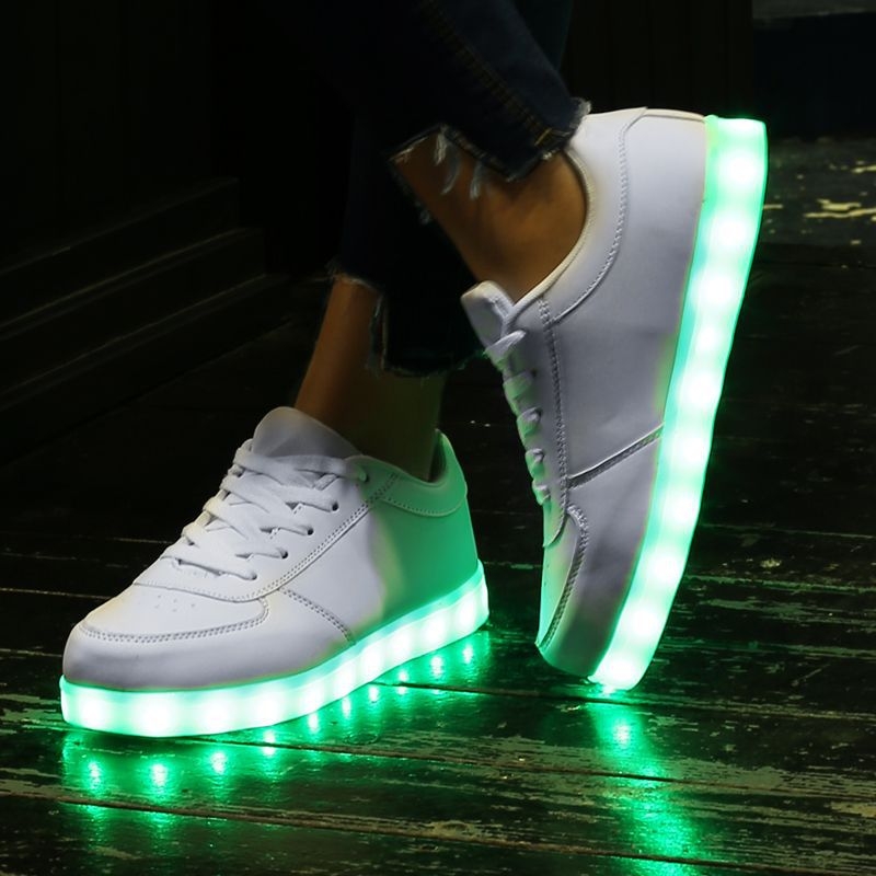 Unisex niske tenisice s LED svjetlima, USB punjenje, prozračni unutarnji mrežasti materijal, gumeni potplat
