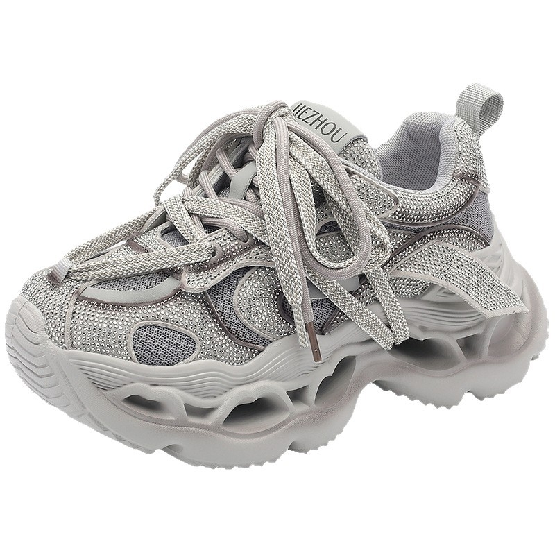 Ženske tenisice u europskom stilu 'Dad Shoes', prirodna koža, 6–8 cm visoke pete, gumena đona, okrugli vrh, vezanje