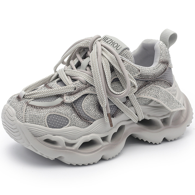 Ženske tenisice u europskom stilu 'Dad Shoes', prirodna koža, 6–8 cm visoke pete, gumena đona, okrugli vrh, vezanje