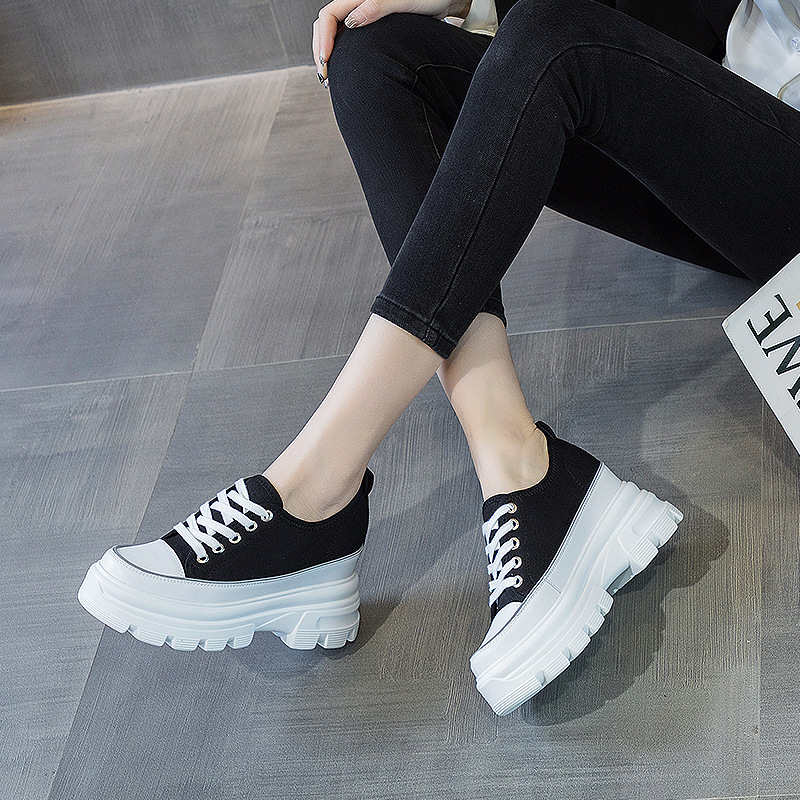 Platforme cipele s okruglim vrhom, denim gornji dio, muffin potpetica 6–8 cm, vezivanje šnouricama