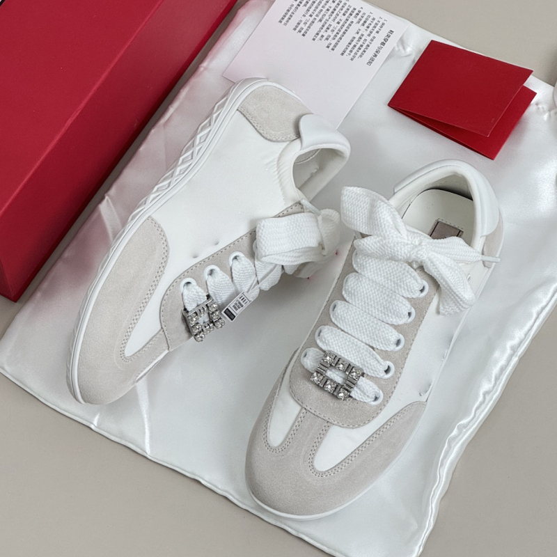 Adidași din piele pentru femei, cu șireturi, litere brodate și catarame metalice, talpă TPU