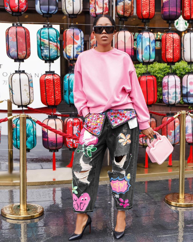 Odie jeanși din denim cu imprimeu, talie medie, croială dreaptă, denim stretch (30–50% poliester, 70–80% spandex), Primăvara 2024