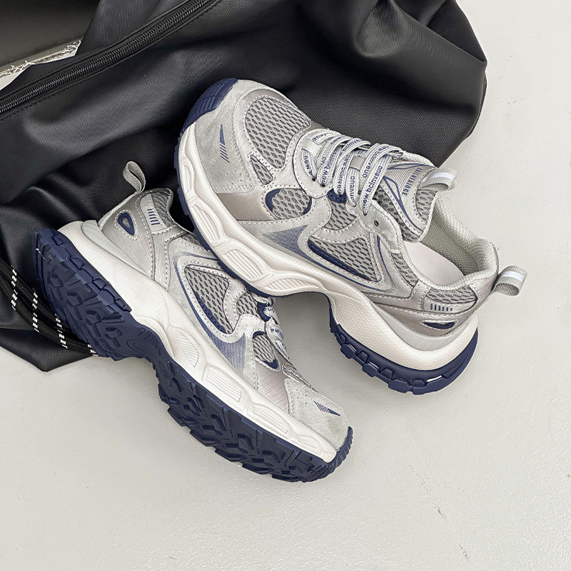 Pantofi sport damă dad shoes cu talpă PU, partea superioară din piele sintetică, guler scăzut (low-top), închidere cu șireturi, toc mediu 3–5 cm