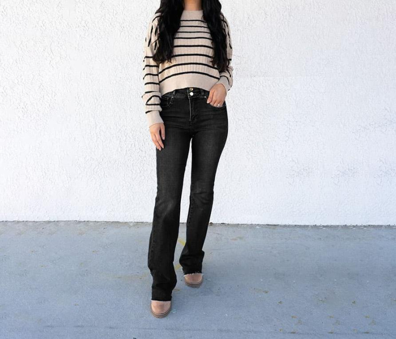 Jeans din denim, cu elastice înaltă, croială dreptă, talie înaltă, vopsire tie-dye, denim din bumbac 50–70% și <30% poliester