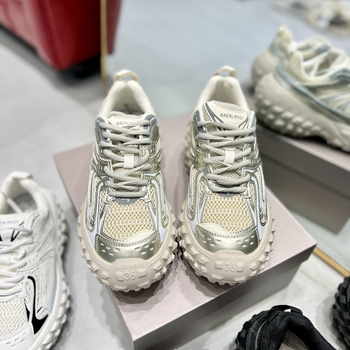 Adidași unisex gri, înălțimea tocului 6–8 cm, talpă din cauciuc, vârf rotund, căptușeală din plasă, șireturi frontale