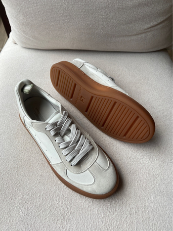 Pantofi casual unisex — vârf rotund, piele de miel la exterior și interior, talpă din cauciuc, toc mic 1–3 cm