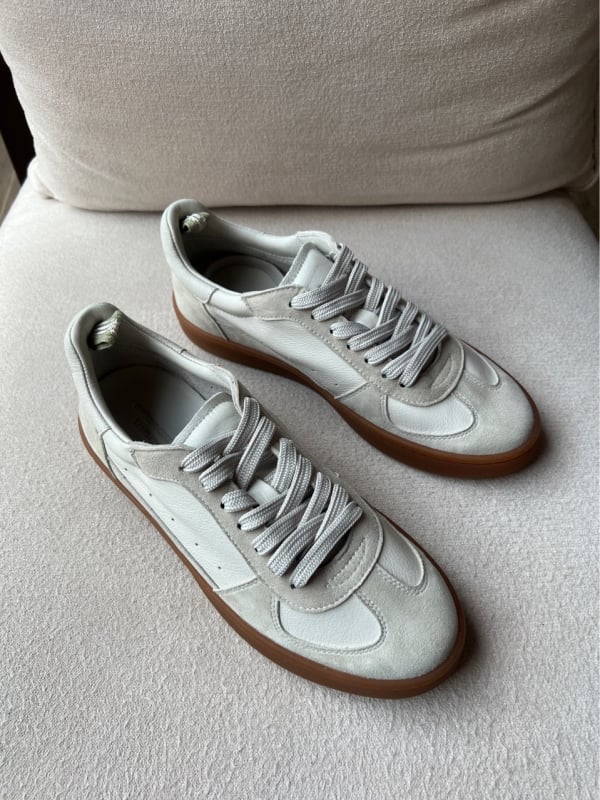 Pantofi casual unisex — vârf rotund, piele de miel la exterior și interior, talpă din cauciuc, toc mic 1–3 cm