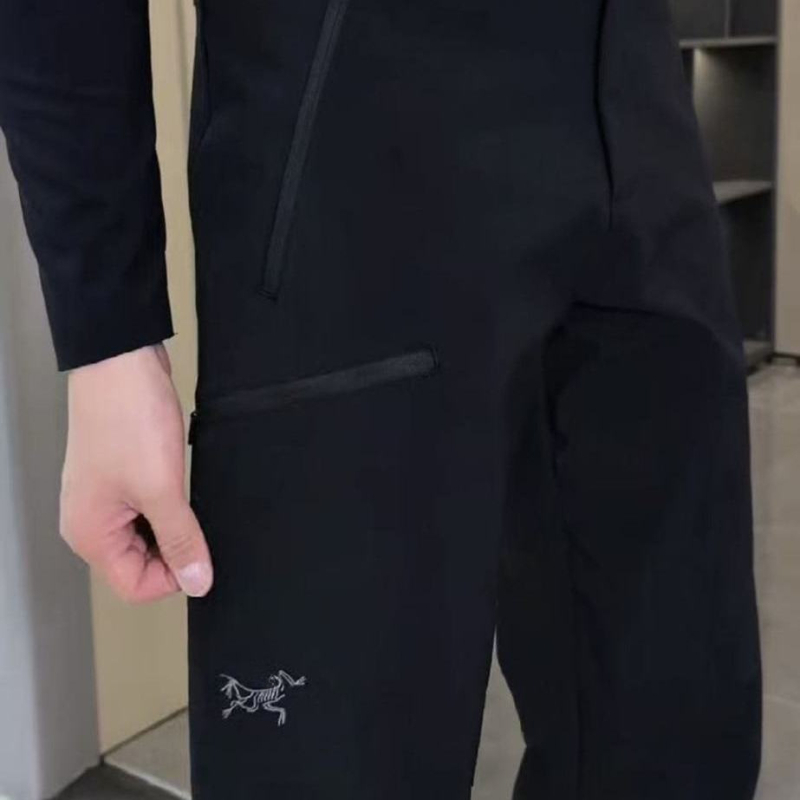 Muške softshell hlače s fleec podsukom, ravnog kroja, zimske vanjske svakodnevne nošnje s izvezenim dizajnom