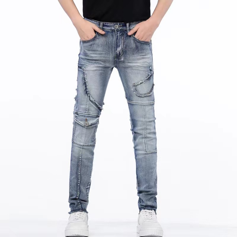 Muške slim-fit traperice od denima s distressed efektom i raw rubom, 90% pamuk, elastičan materijal, srednji pojas, zatvarač, višestruke džepove