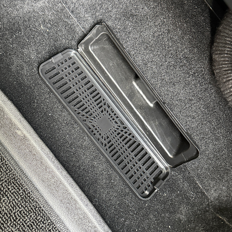 Tesla Model Y 2025 Obnovljeno izdanje – zaštitni poklopac donjeg izlaza zraka sjedala (plastika, model HXYG)