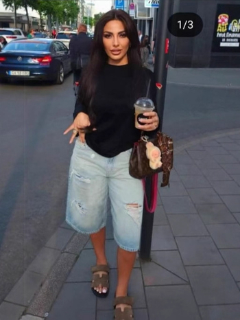 Traperice s visokim strukom, široki kroj, ručno izlizani detalji, duljina Five-Quarter, gradski stil