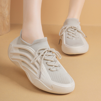 Ženske tenisice s Flyknit gornjim dijelom, debeli đon, prozračan mrežasti gornji dio, EVA đon, nizak model s vezicama