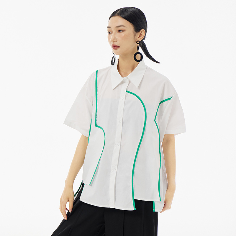 Košulja s POLO ovratnikom, šivani paneli, kratki rukavi, slobodan kroj, mješavina pamuka i poliestera (50–70% pamuka, 30–50% poliestera)