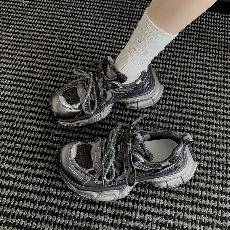 Ženske tenisice dad shoes, gornji dio od kože + umjetne kože + platna; prozračene; okrugli vrh; debeli potplat; gumeni potplat