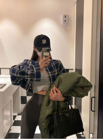 Košulja s polo ovratnikom, karirani uzorak, retro stil, dugi rukavi, kratka duljina