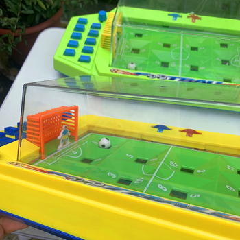 Пластмасова настолна баскетболна игра с катапулт за пръсти, интерактивна семейна игра в стил настолен футбол, за деца 4–14 години.