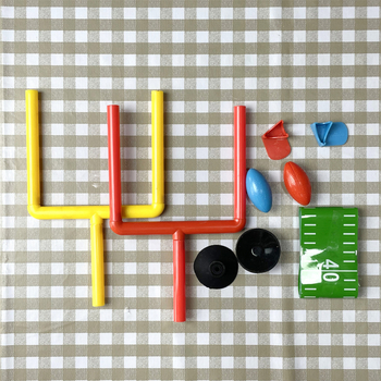 Stolni nogomet – set igračaka od plastike s funkcijom Finger football, marka Mingtong Toys, za uzrast 7–14 godina