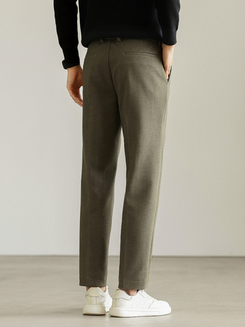 Muške hlače poslovno-ležernog ravnog kroja s elastičnim materijalom, srednji pojas, zip, bez pojasa