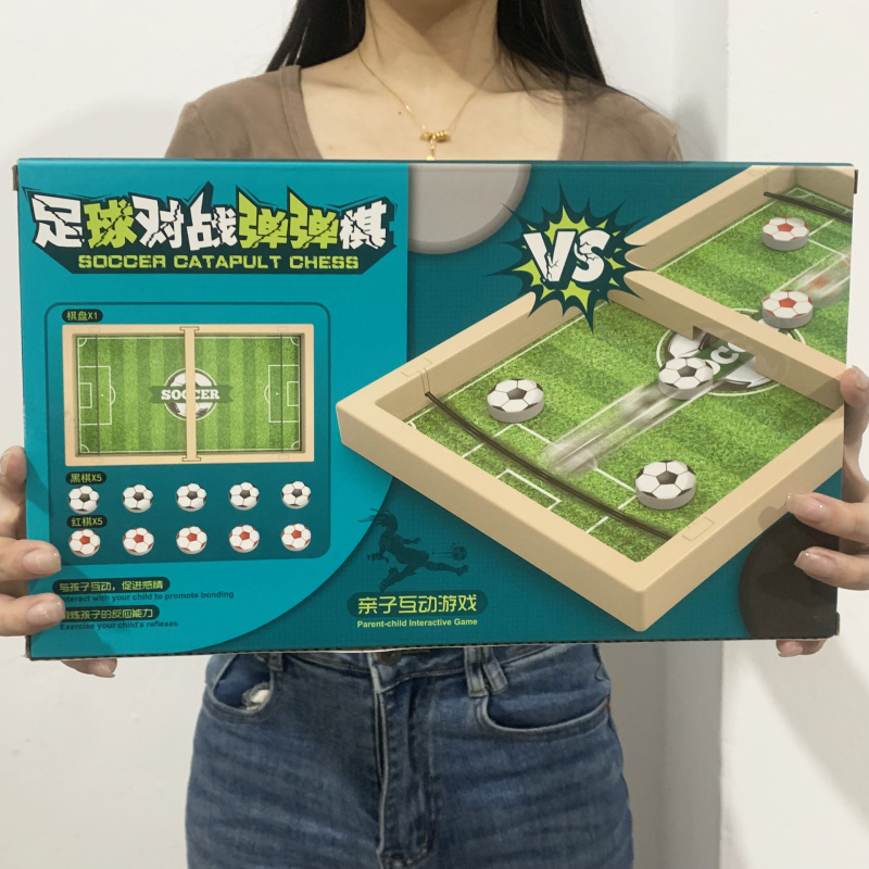 Настолен футбол – комплект играчки за родителско-детска игра – пластмасова конструкция, възраст 7–14 години, интерактивна настолна игра, развива интелект и моторика.