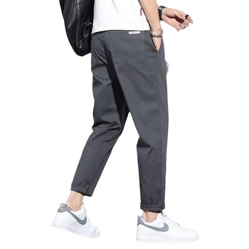 Muške casual hlače, stil japanskog workweara, opuštena silueta, skraćena dužina, srednji pojas, mikroelastičnost